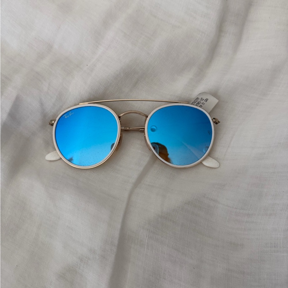 Ray-Ban Blue Mirror Aviator Sunglasses